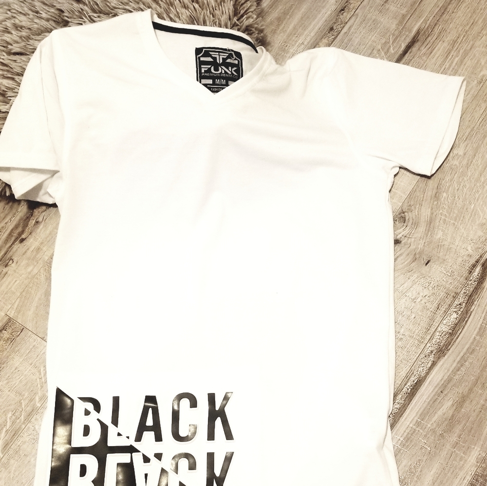 White Pulover , fashion wear,size M, white